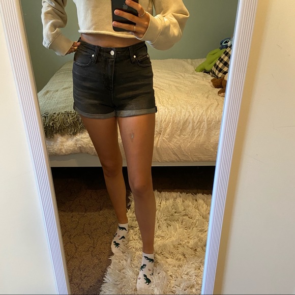 Grey high waisted shorts - Picture 3 of 4